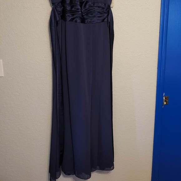 Marine/Navy Blue, Long Formal Gown - Picture 3 of 8